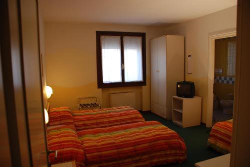 Hotel Marco Polo Caldogno Zimmer foto